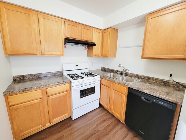 Meadowood Apartments
