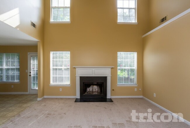 Photo - 1420 Spring Hill Run