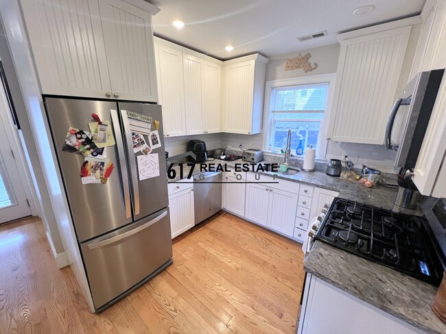 Photo - 183 River St Unidad 2