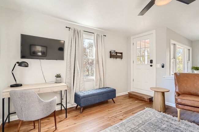 Photo - 601 S Pennsylvania St Unidad SI ID1026261P