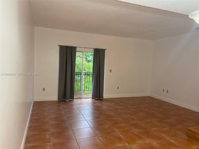 Photo - 10030 Hammocks Blvd Unidad 203