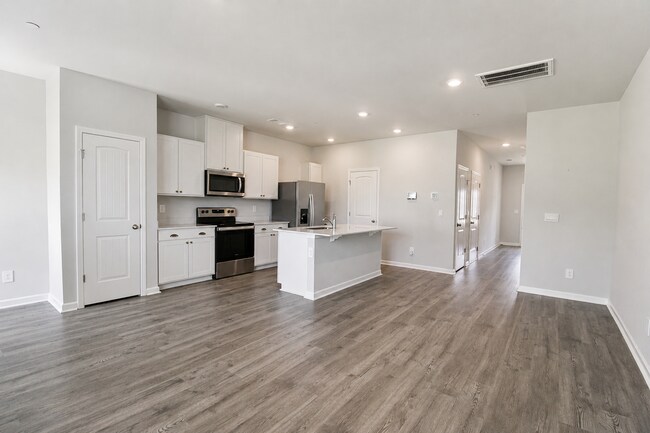 212 Dale Mires Ln