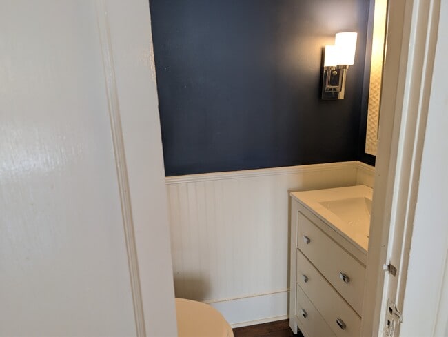 Photo - 1117 Kinard Ct