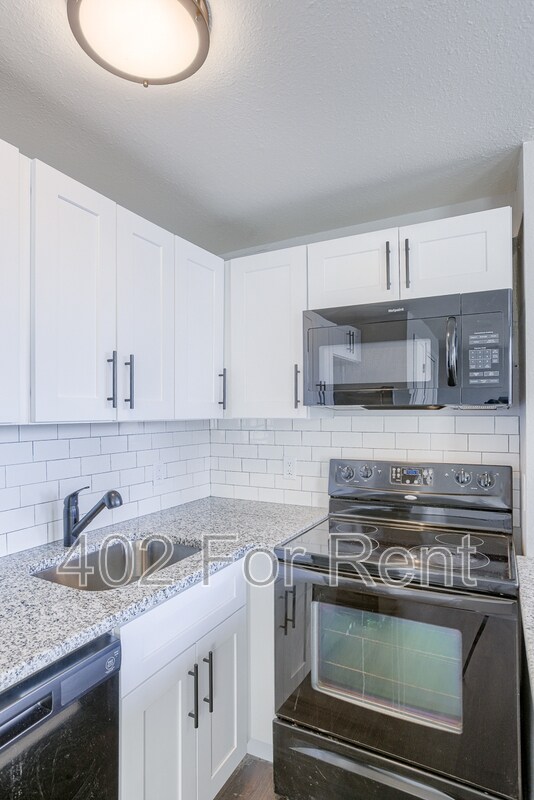 Photo - 210 S 24th St