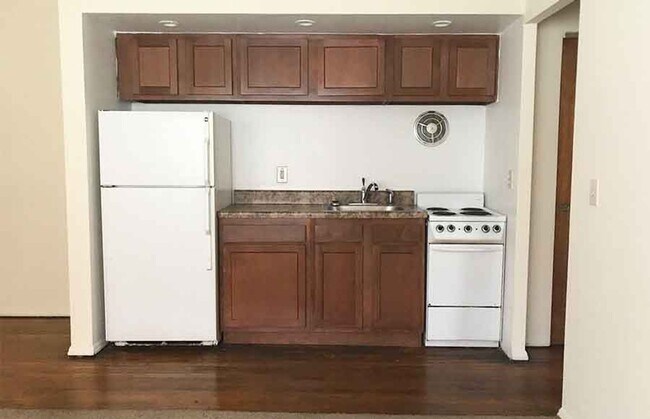 Photo - 922-926 Ludlow Avenue Unit 926-05