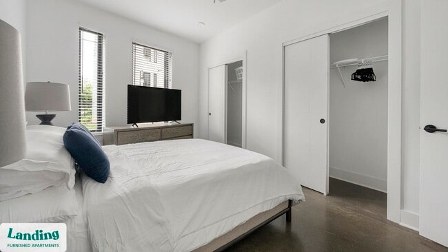 Photo - 715 Merritt Ave Unidad A-132