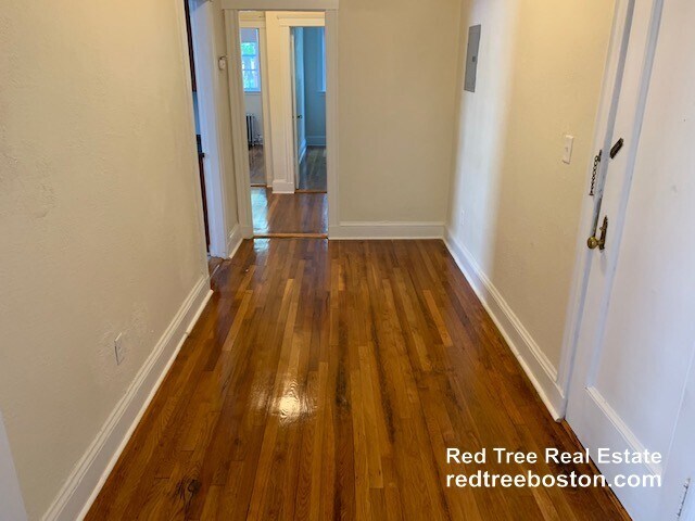 Photo - 70 Chiswick Rd Unit 1