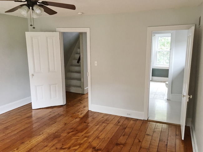 Photo - 817 W Bridge St