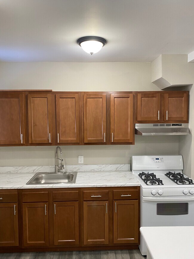 Photo - 3408 Elmora Ave