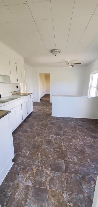 Photo - 104 Drugstore St