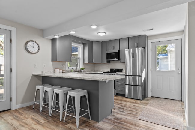 Photo - 1004 W Kamps Ave