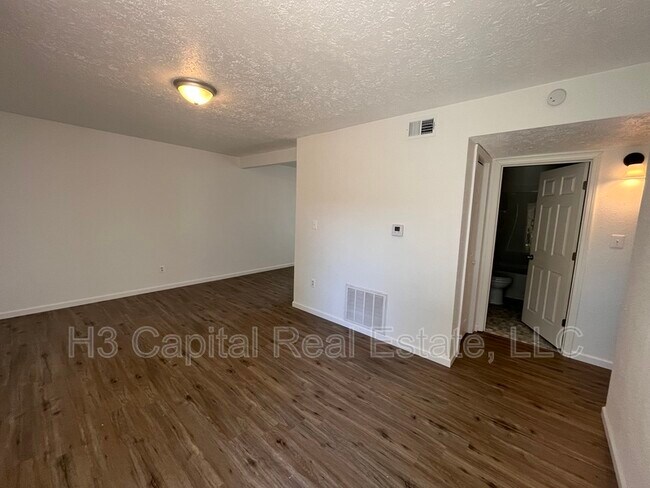 Photo - 892 Haller St Unit 1