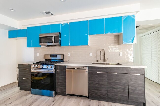 Photo - 148 S Madison Ave Unit # 1