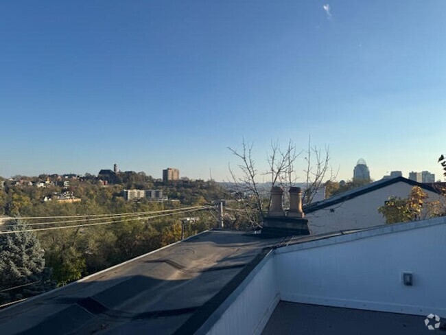 Building Photo - OTR Condo with a Terrific View