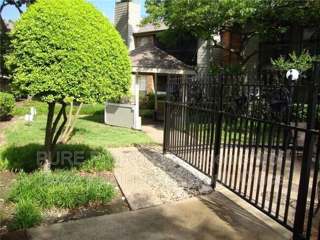 18333 Roehampton Dr Unit 1124