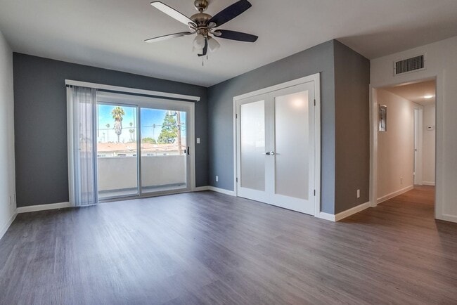 Photo - 621 E 99th St Unit 24