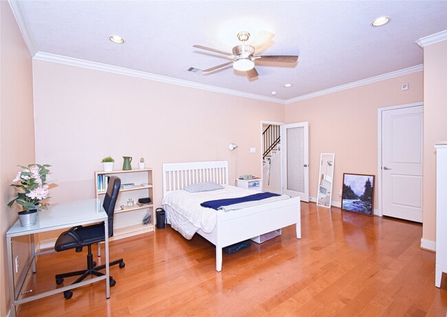 Photo - 2406 Dorrington St Unit C