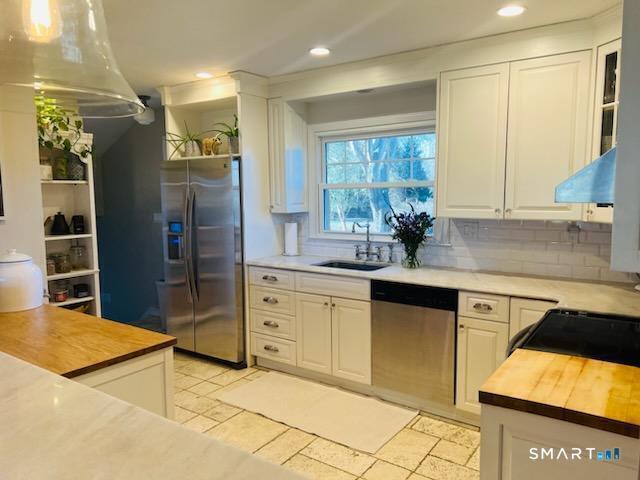 Photo - 186 Schiller Rd