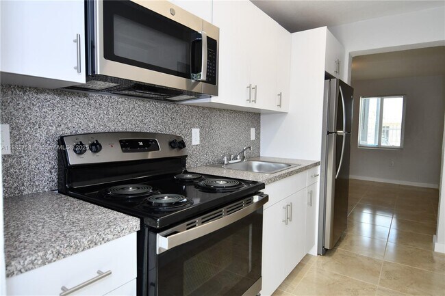 Photo - 1398 NW 61st St Unidad 5
