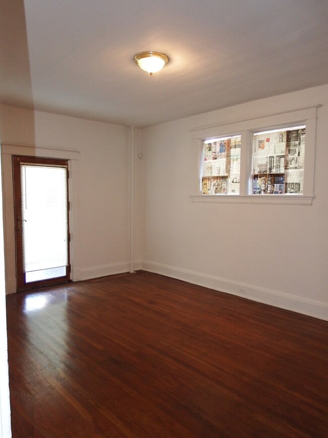 Building Photo - 2111 Park Ave Unit 4 Rental