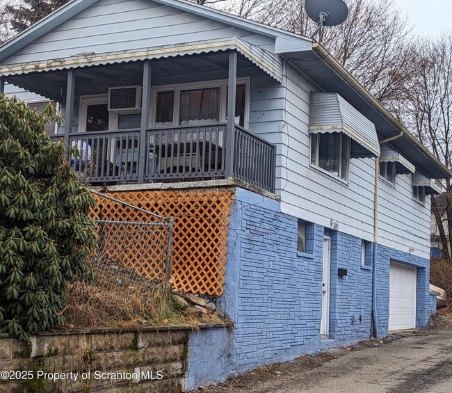 Building Photo - 414 Orchard St Rental