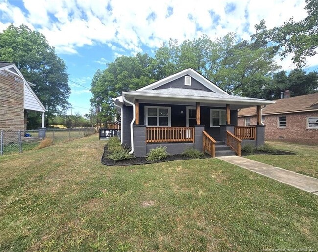 Photo - 874 W Orange St