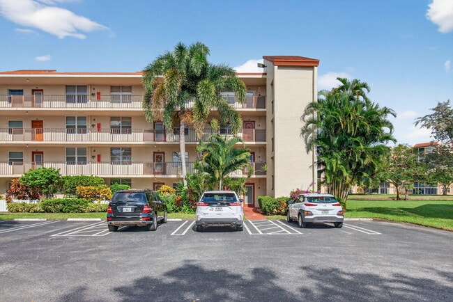 Photo - 26 Abbey Ln Unit 108