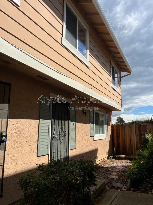Photo - 63 Parrott St