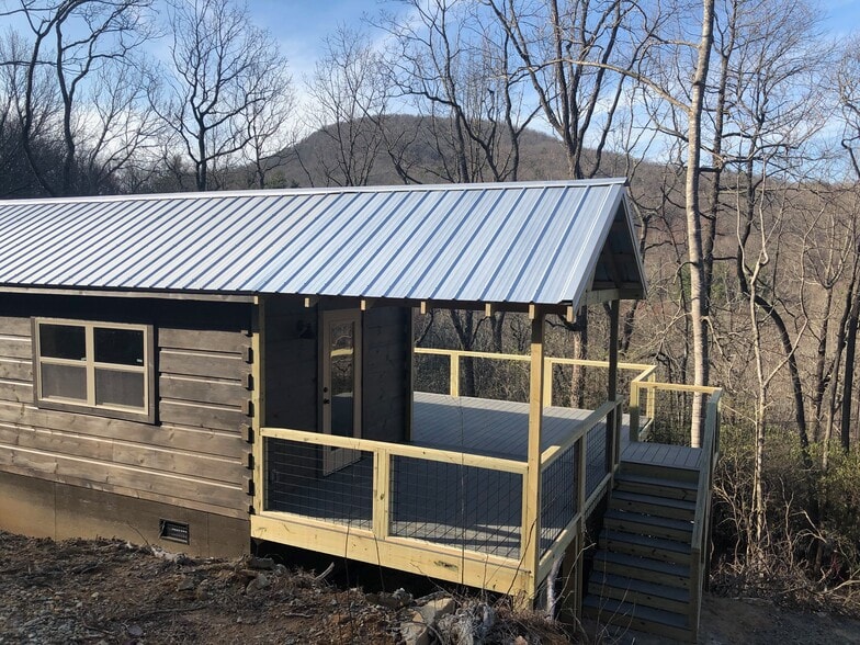 1566 Old Mill Rd