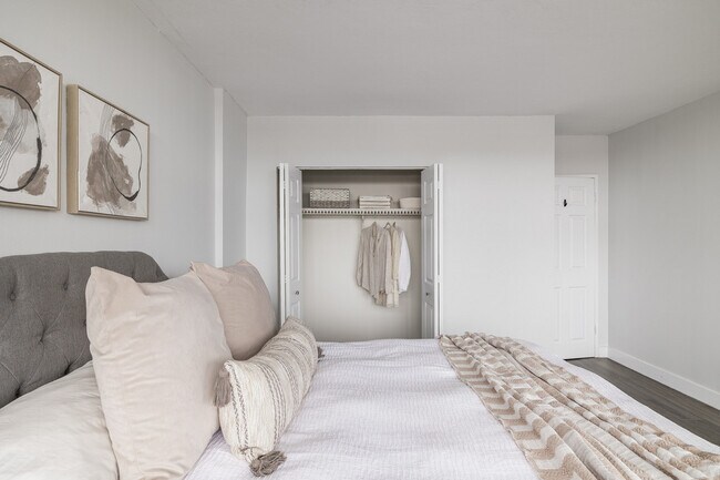 Photo - 324 Cambridge