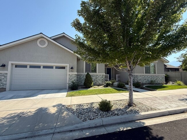 Photo - 1317 Cedar Creek Cir