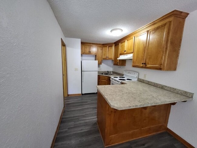 Photo - 1405 Neil Ln