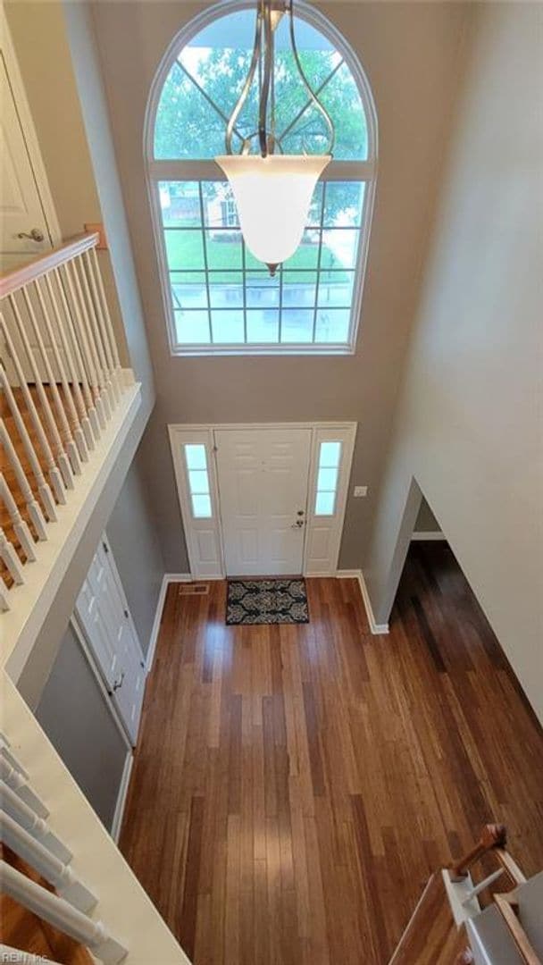 Photo - 4 Bedroom 2.5 Bath House in Suffolk