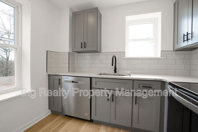 Photo - 228 Bridge St Unit 2