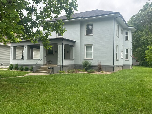 Photo - 453 S Main Ave