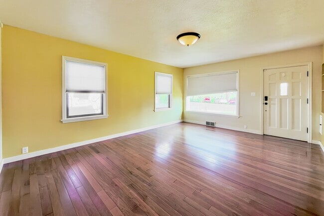 Photo - Monroe Park Unit 1