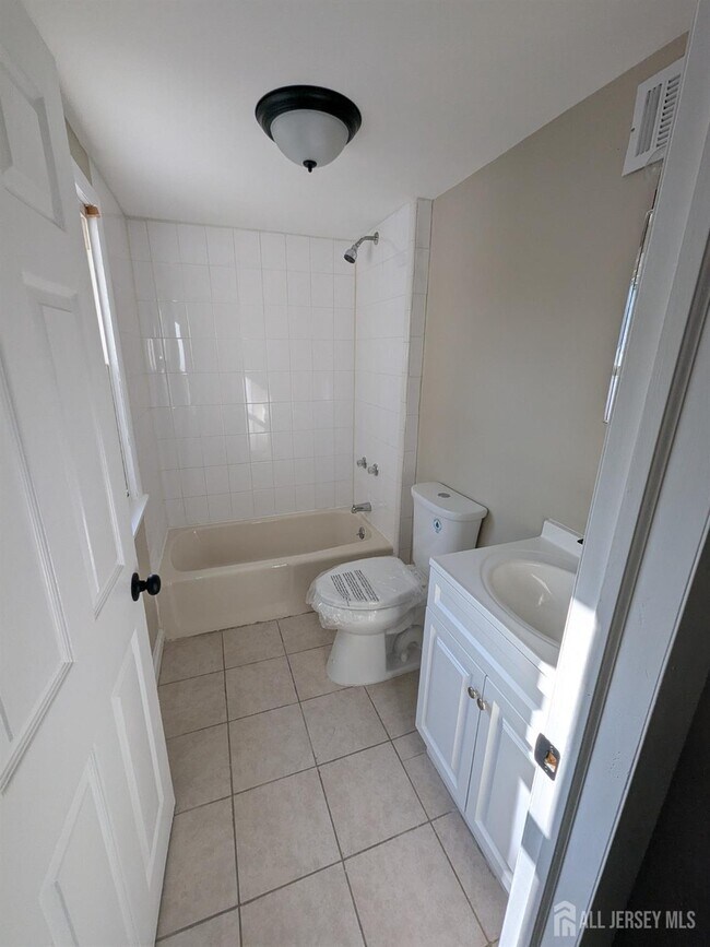 Photo - 10 Pierson St