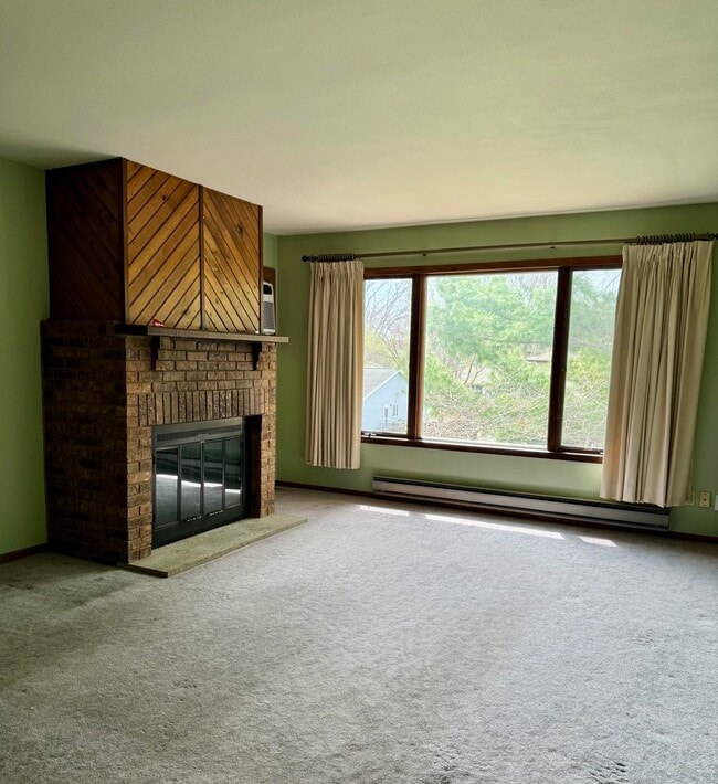 Building Photo - 606 Vilas St Unit 608 Vilas