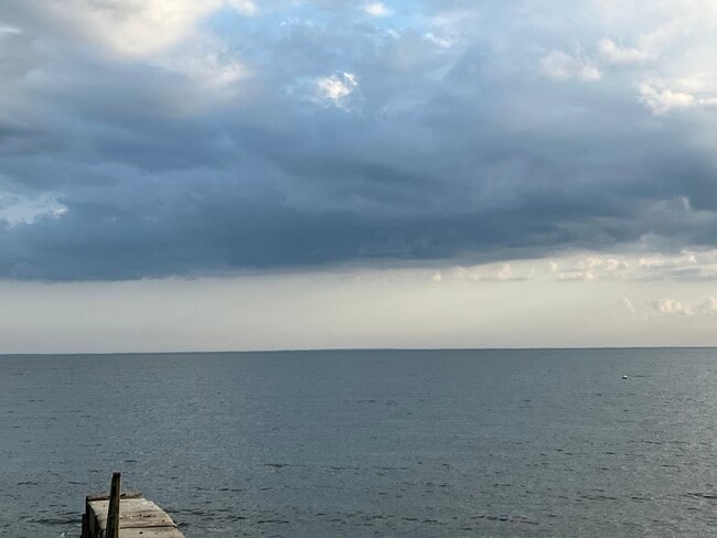 Photo - 170 Shore Rd