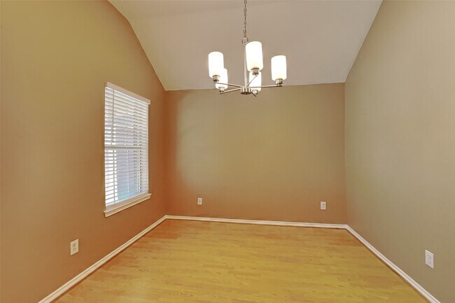 16442 Redbud Berry Ln