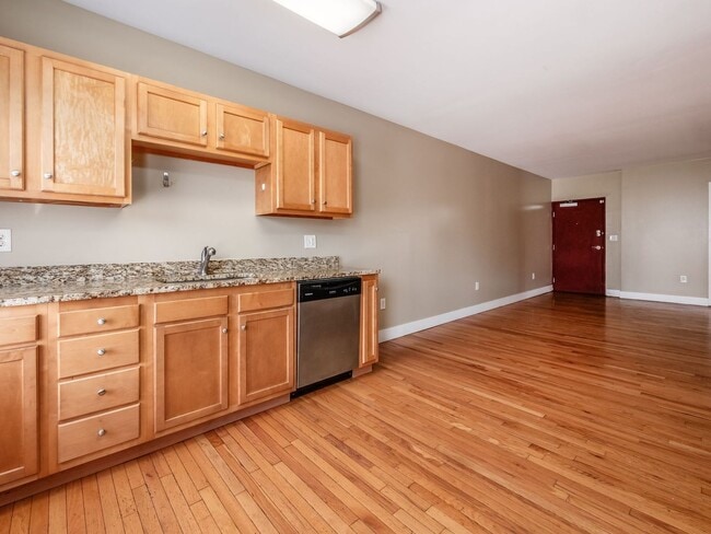Photo - 1643 N Pearl St