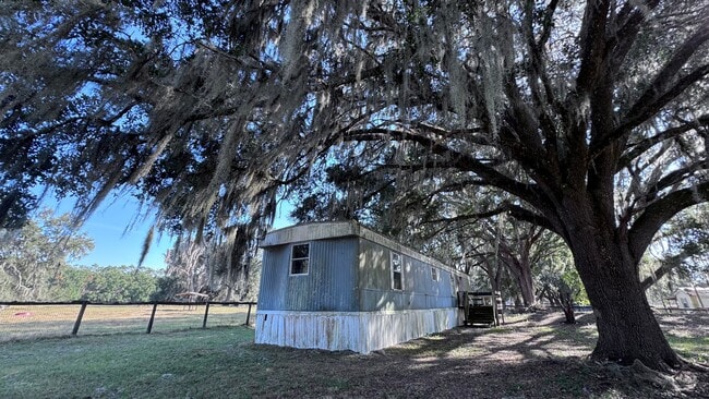 Photo - 17330 NE 60th St