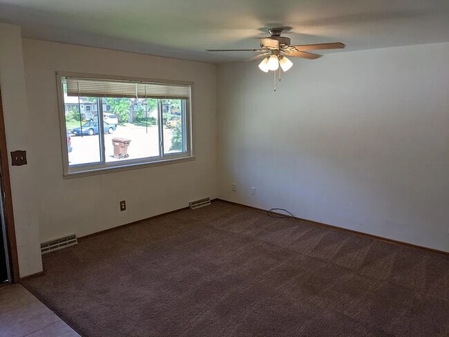 Photo - 1106 Cypress Dr