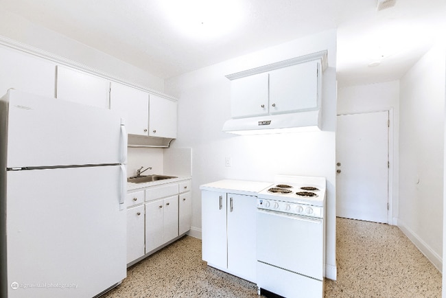 Photo - 33 Salamanca Ave Unidad 1 FL