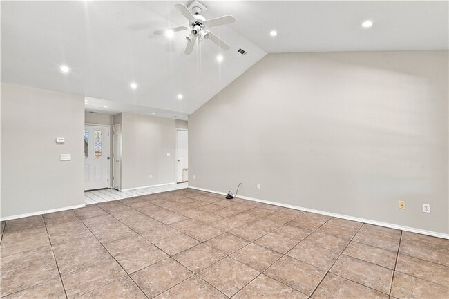 Photo - 1701 S Beth Dr