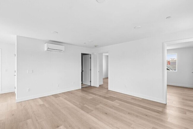 1259 Lincoln Ave Unit #201