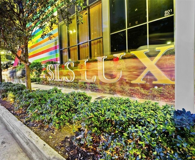 Photo - 801 S Miami Ave Unidad 2705