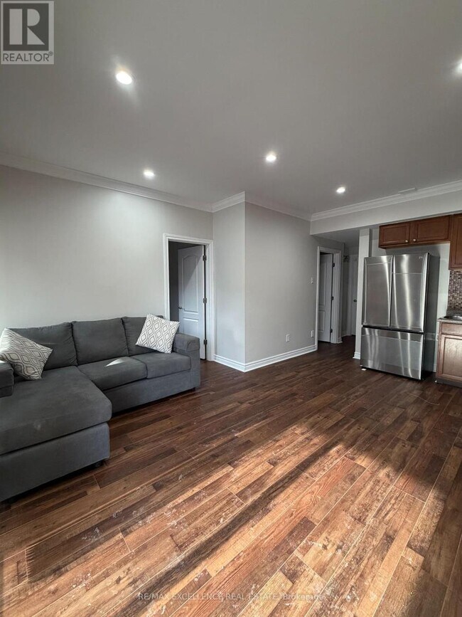 Photo - 4568 Centretown Way