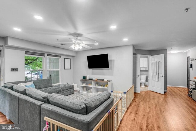Photo - 7501 Calderon Ct Unit 242 B