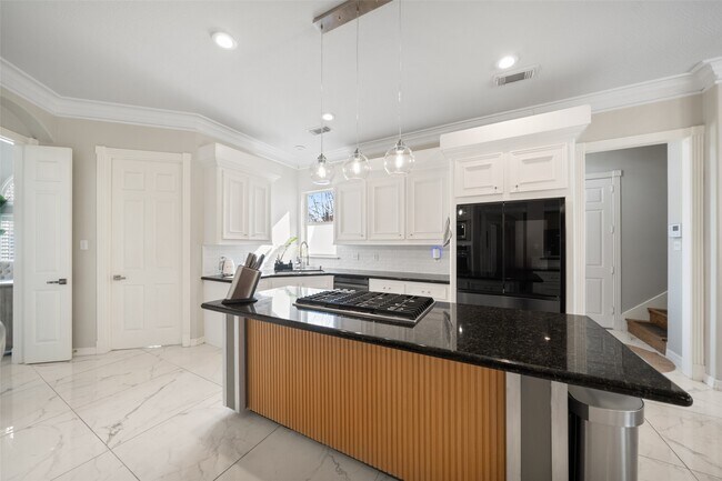 Photo - 25307 Piney Bend Ct